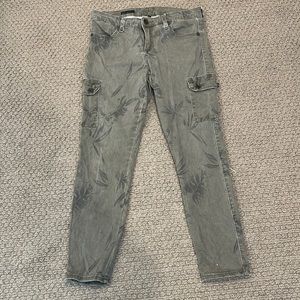 Kut from the cloth. Bridgette ankle skinny cargo Jean. Size 10.